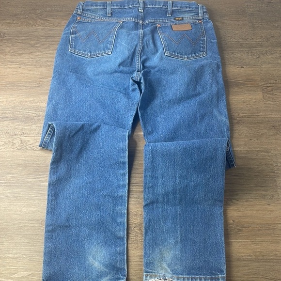 Wrangler Mens Cowboy Cut 13MWZ Distressed Jeans, size 38x36 - Picture 13 of 13